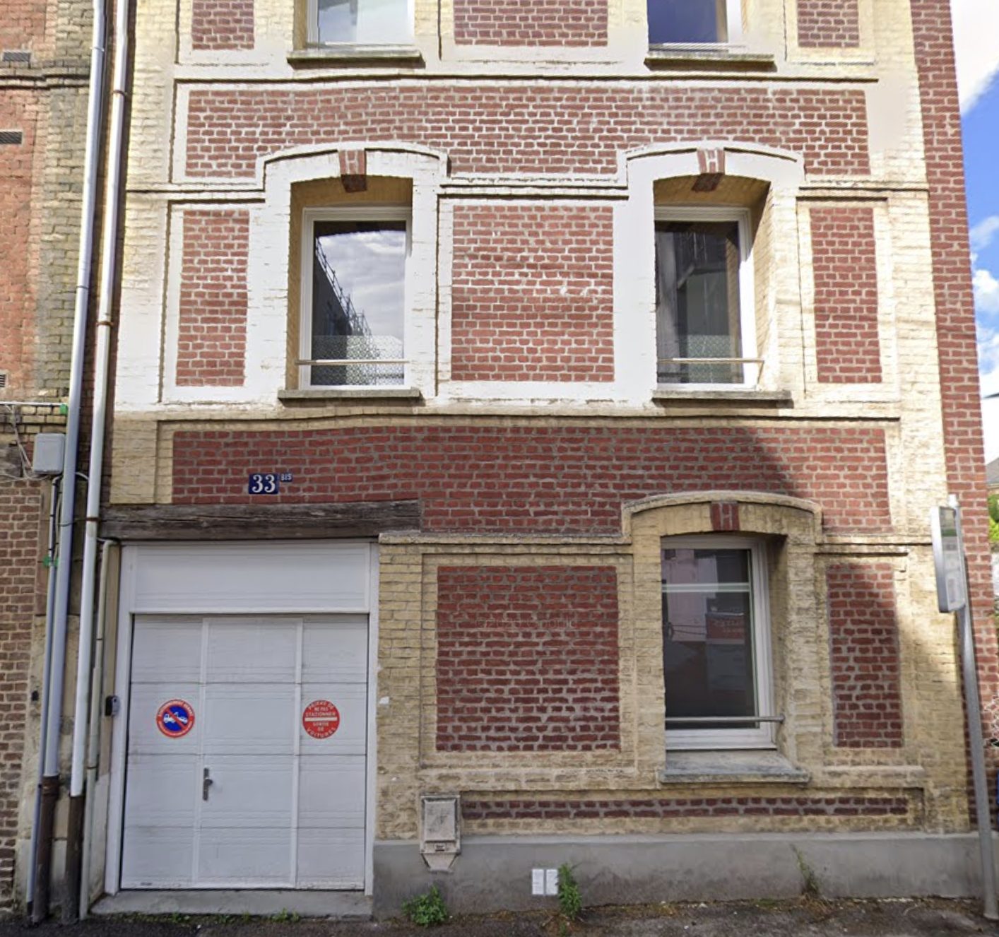 
                                                                            Garage – Massillon