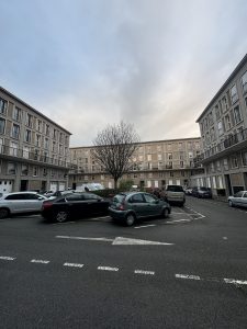 
                                                                            CAVE – rue des galions