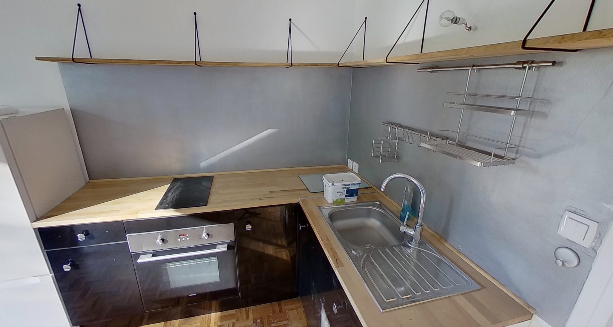 
                                                                            STUDIO – SAINTE ADRESSE