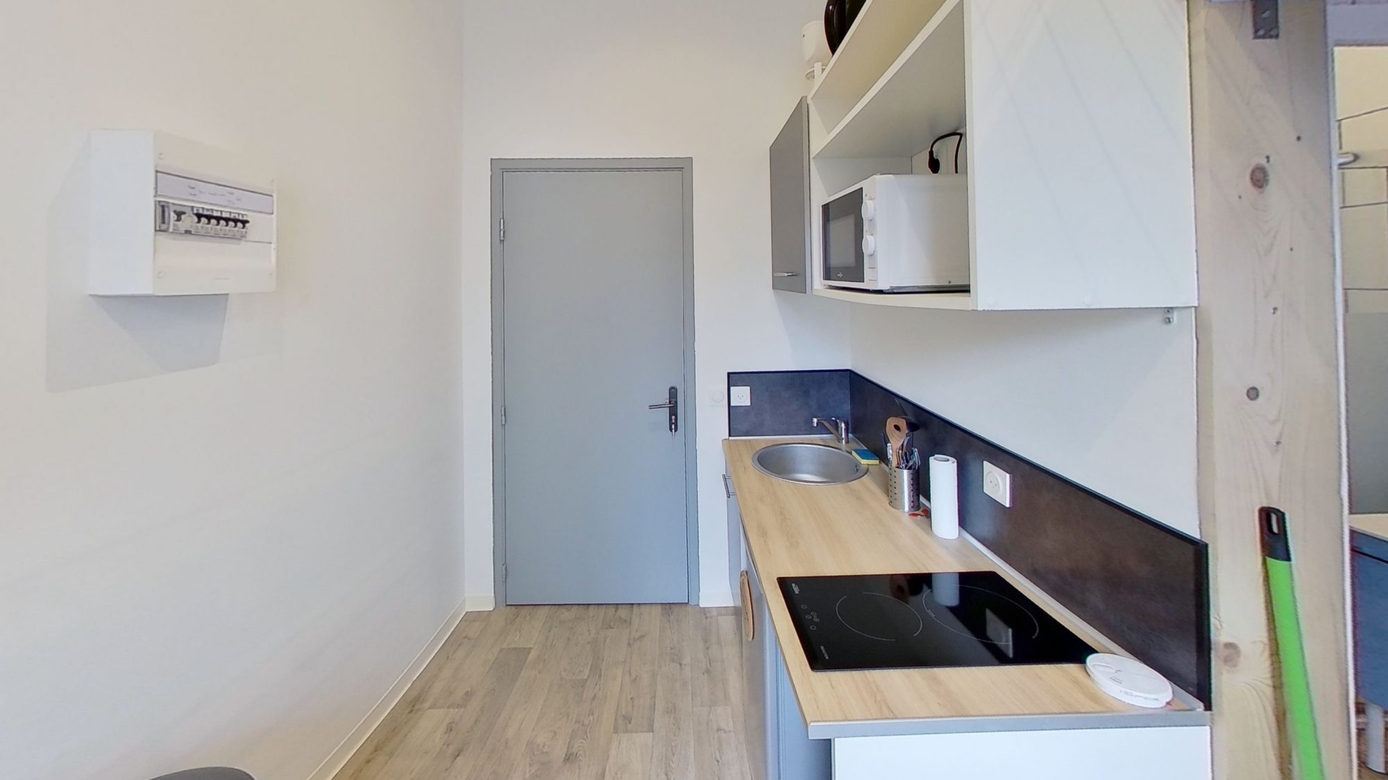 
                                                                            Studio tout compris – 11m2 – Université