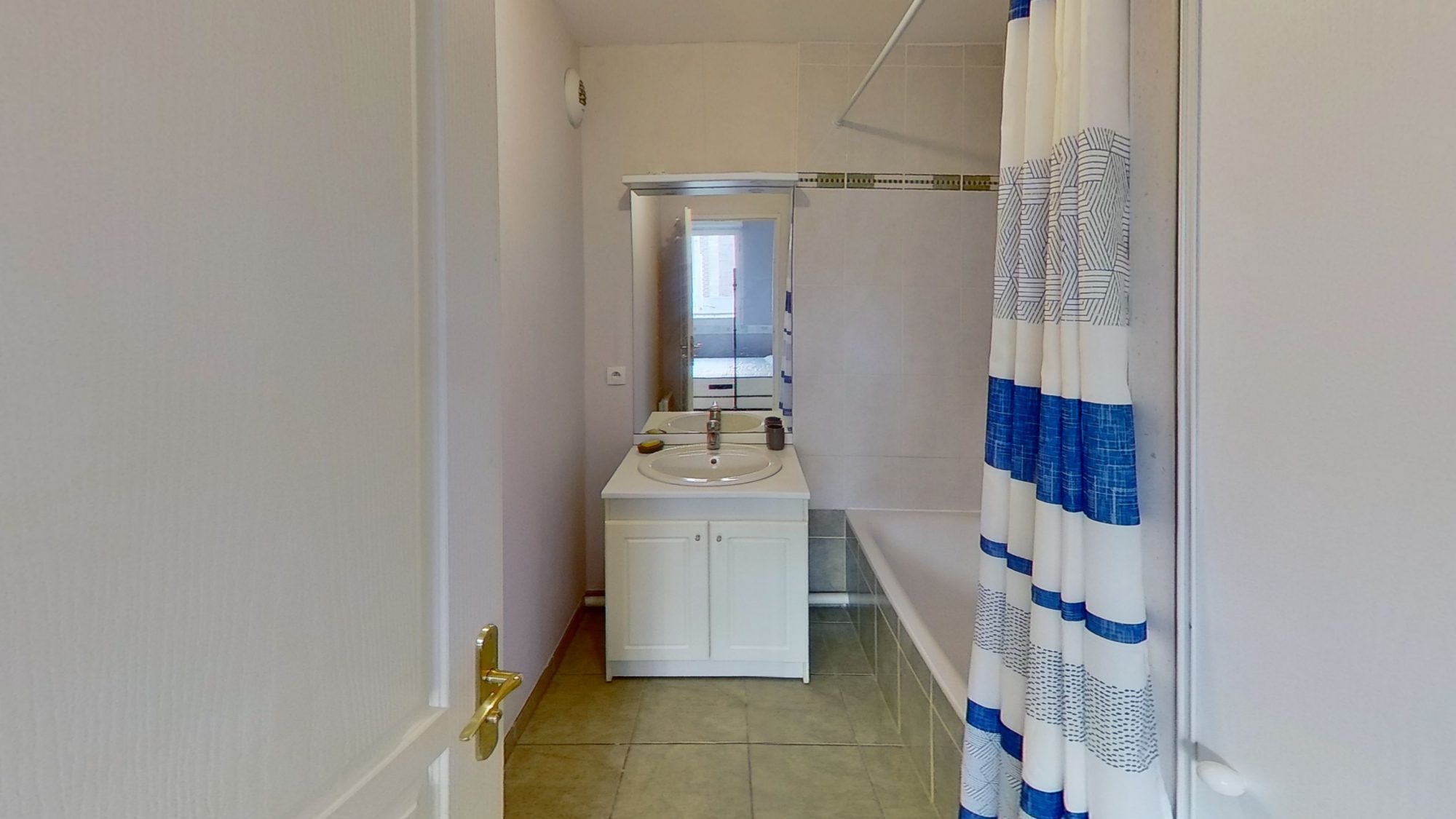 
                                                                            T2 – 46m2 – Université