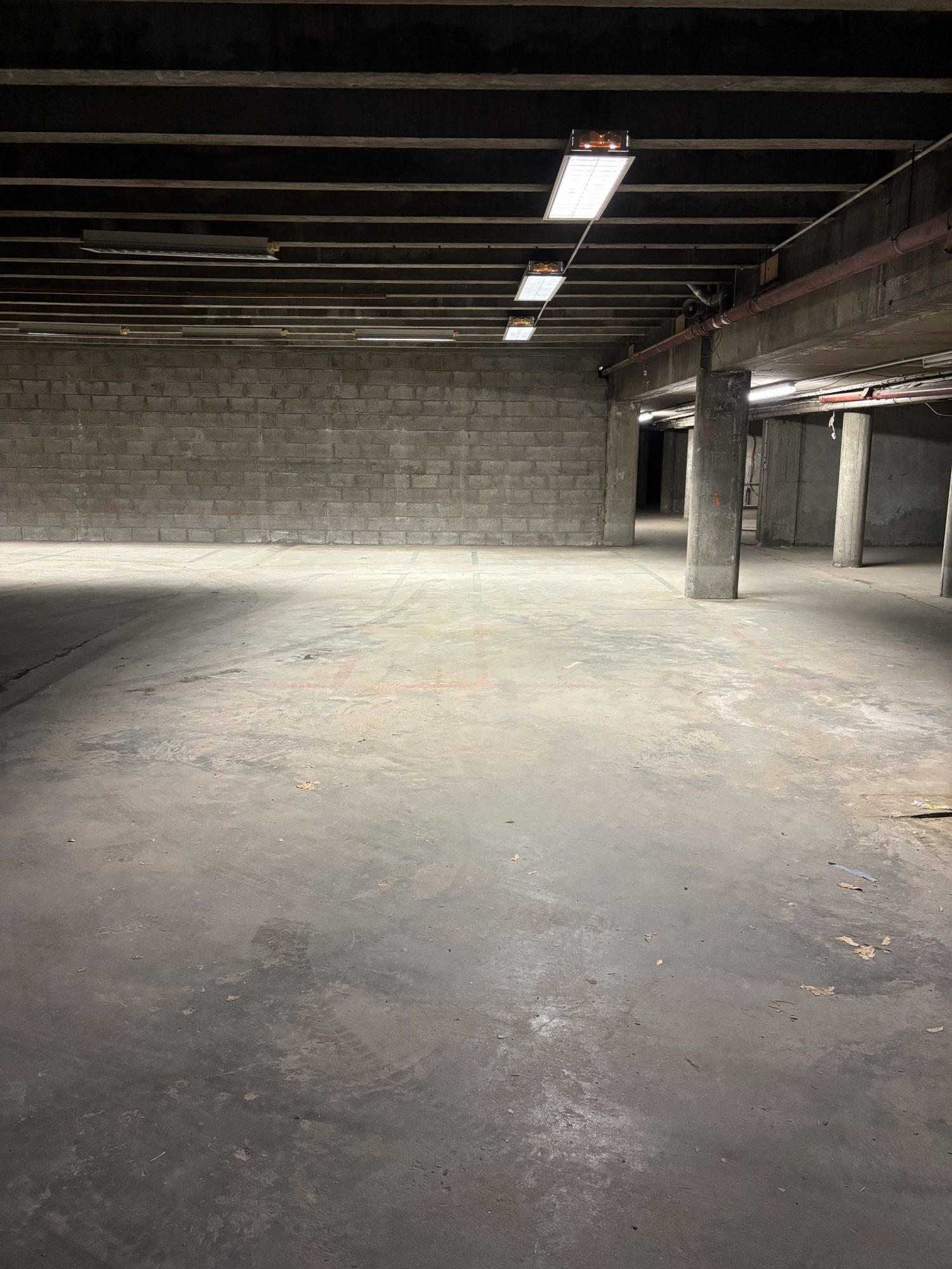 
                                                                            Parking Souterrain – Coty – 278m2