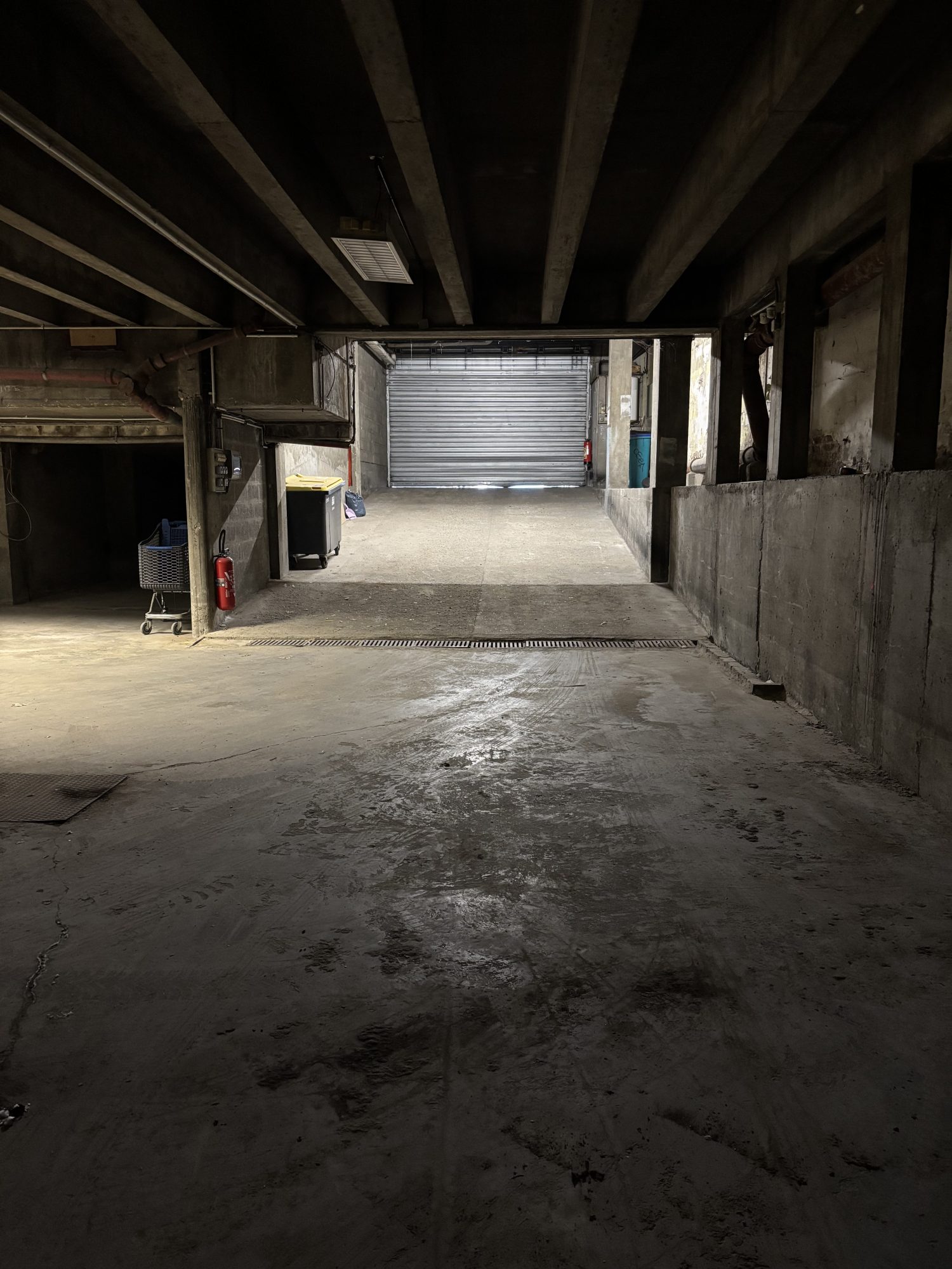 
                                                                            Parking Souterrain – Coty – 278m2