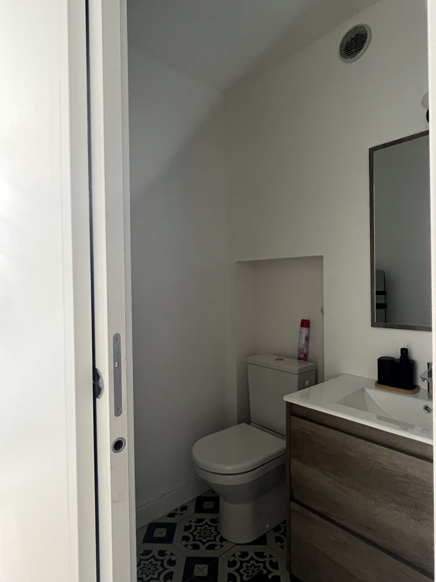 
                                                                            Studio – 18m2 – Massillon