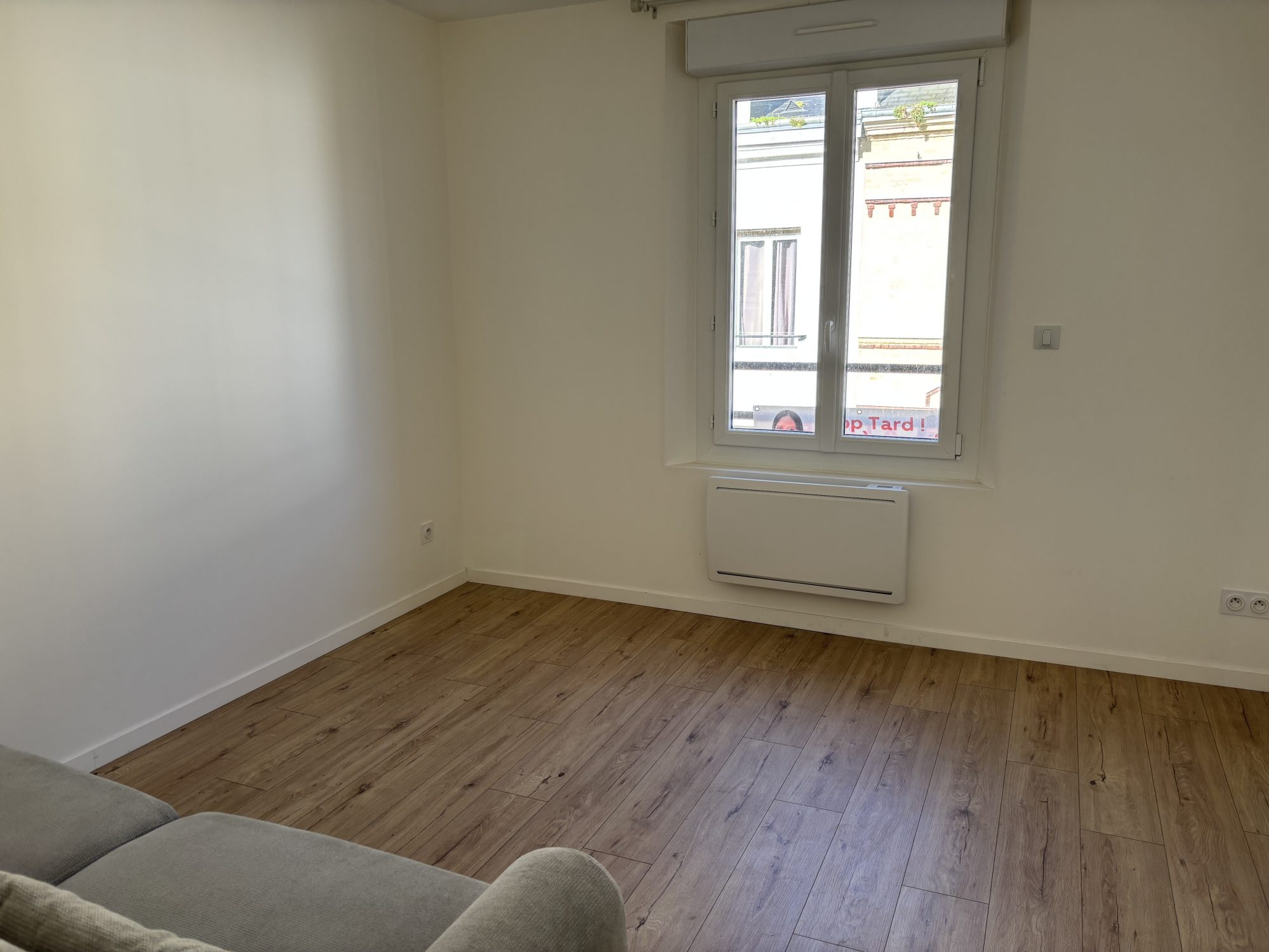 
                                                                            STUDIO – LE HAVRE –