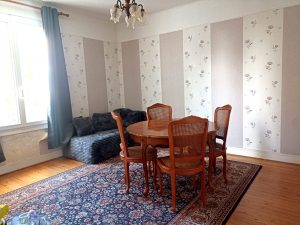 
                                                                            GRAND APPARTEMENT 2 CHAMBRES